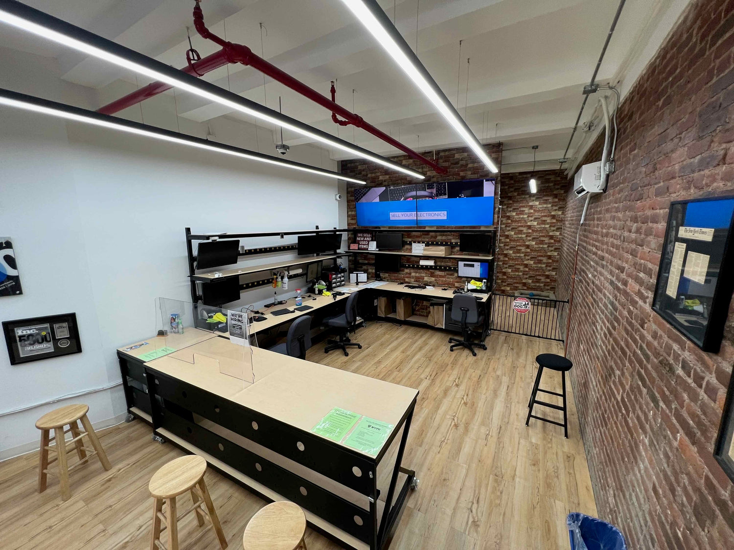 Inside the Computer Overhauls store in Chelsea, NYC