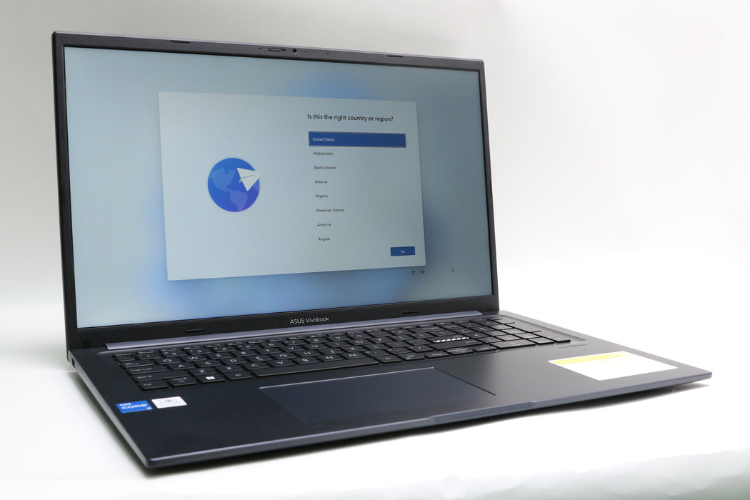 17" Asus Vivobook 17 X1704za, 12th Gen i5-1235U, 8GB, 512GB SSD