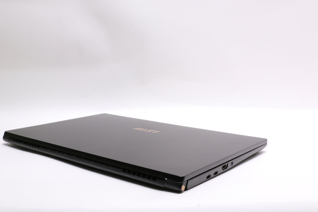 15" MSI Summit E15 A11scst, i7-1185G7, 32GB, 1TB SSD, GTX 1650 Ti with Max-Q