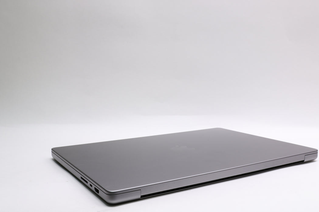 16" 2021, MacBook Pro, BTO, Apple M1 Pro, 32GB, 1TB SSD, 16C — photo 7 of 13