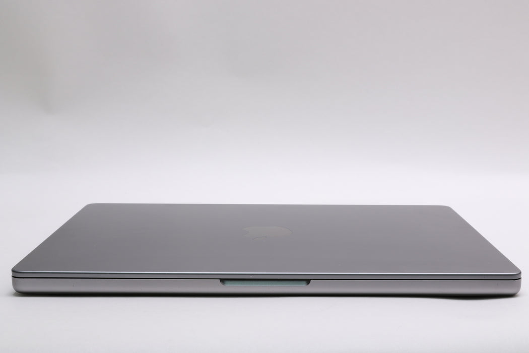 14" 2021, MacBook Pro, BTO, Apple M1 Max, 64GB, 4TB SSD, 32C — photo 12 of 13