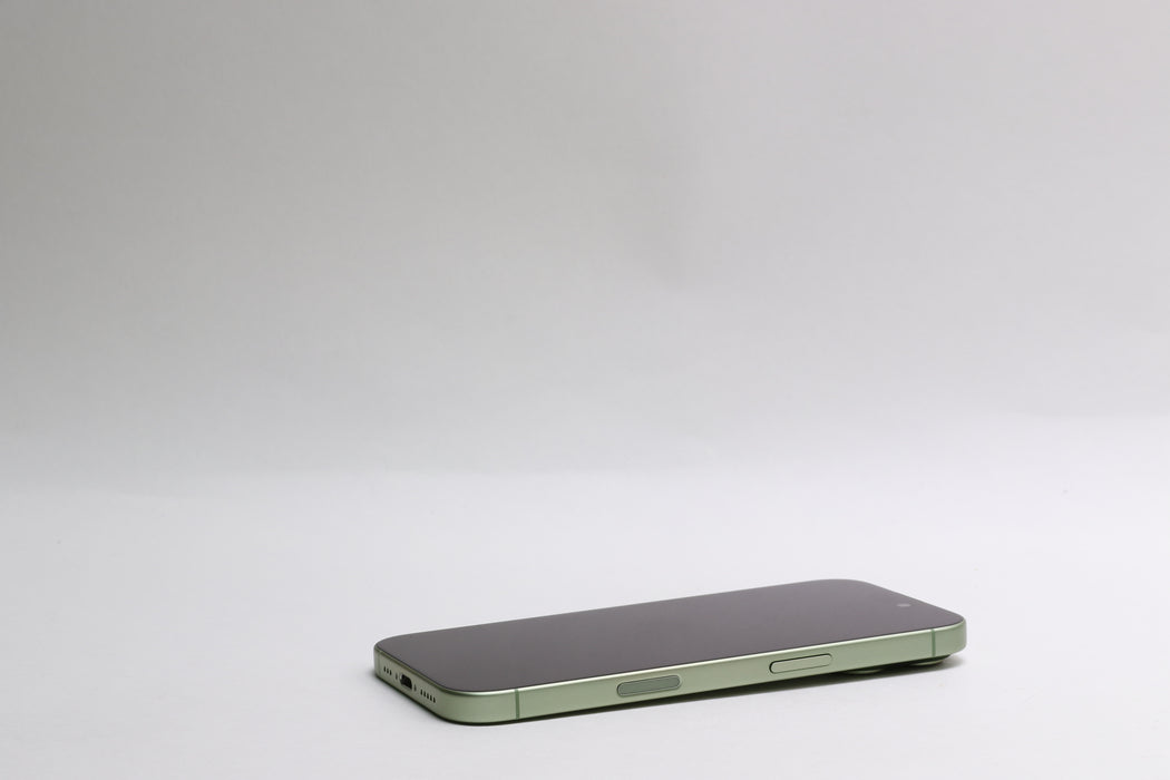 Apple iPhone 17, 256GB, Unlocked, Sage, MG4A4LL/A — photo 10 of 11