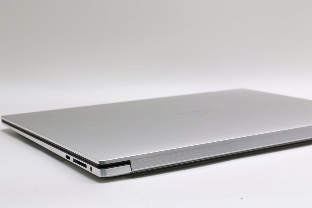 15" 3.5K OLED! Dell XPS 15 9510, i7-11800H, 32GB, 512GB, RTX 3050 Ti, 100%BATT!
