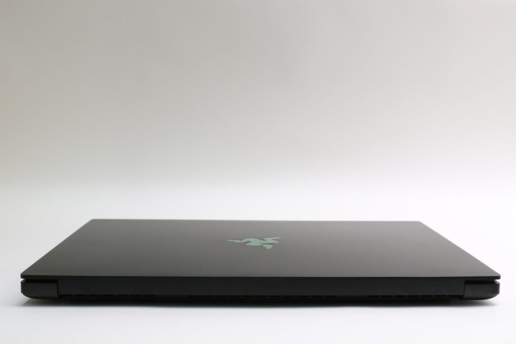 15" Razer Blade 15 (Late 2020), i7-10750H, 32GB, 256GB SSD, GTX 1660 Ti