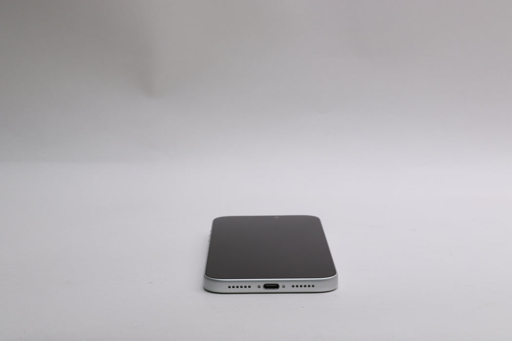 Apple iPhone 17 Pro Max, 1TB, Unlocked, Silver, NFXN4LL/A — photo 9 of 13