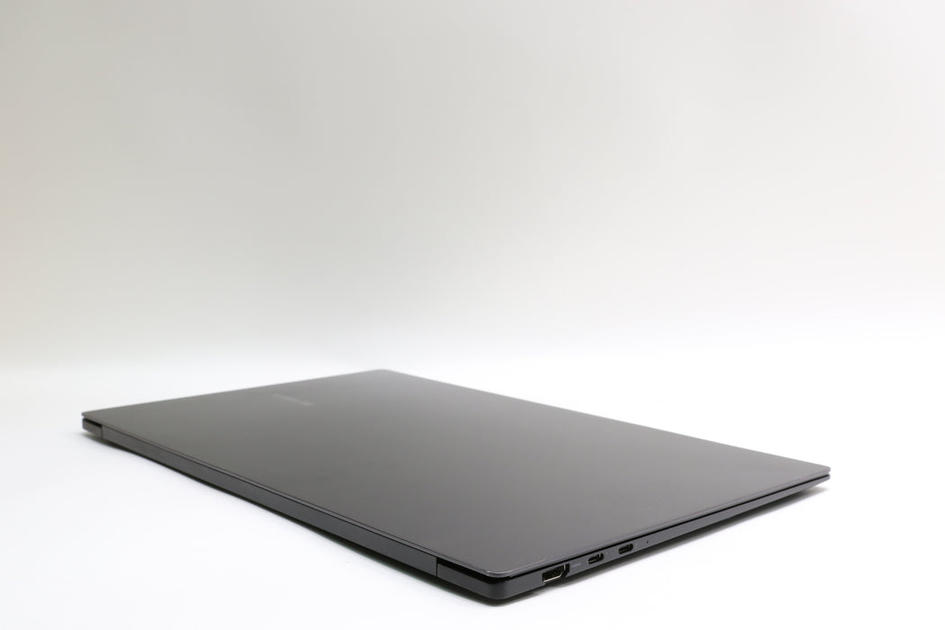 15.6" Samsung, 950xed, i7-1260P, 16GB, 512GB SSD