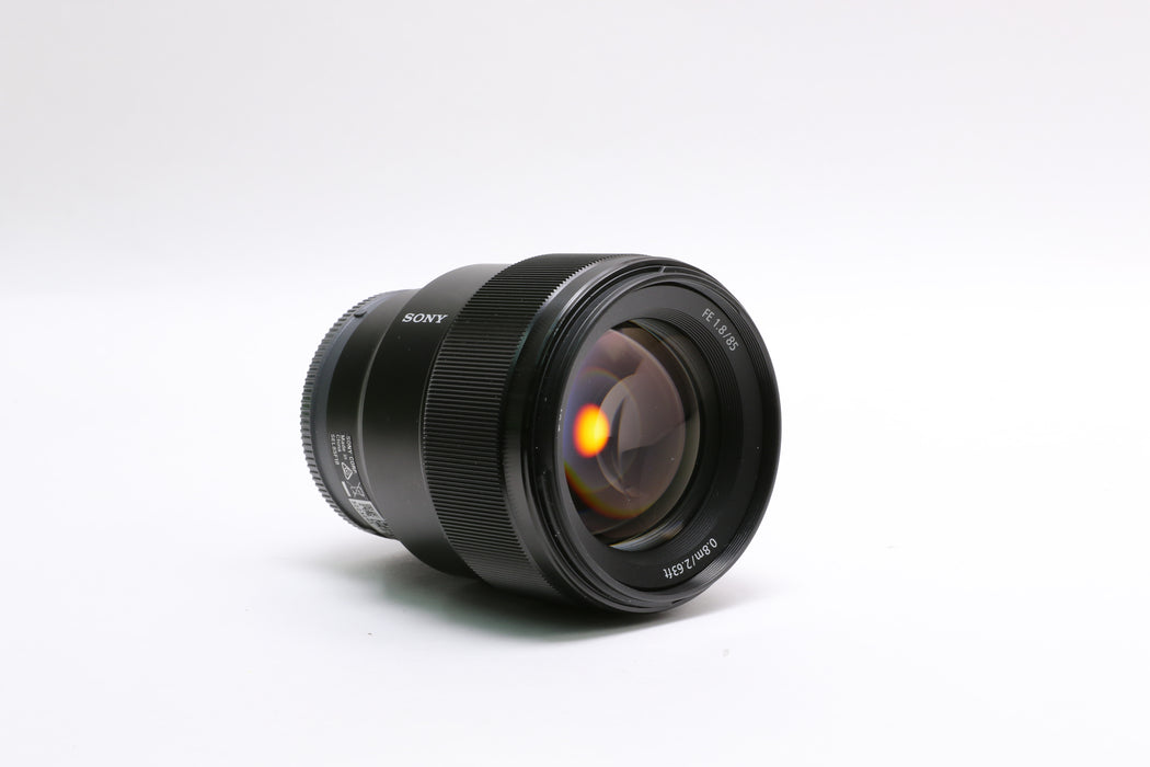 Sony FE 85mm f/1.8 Lens