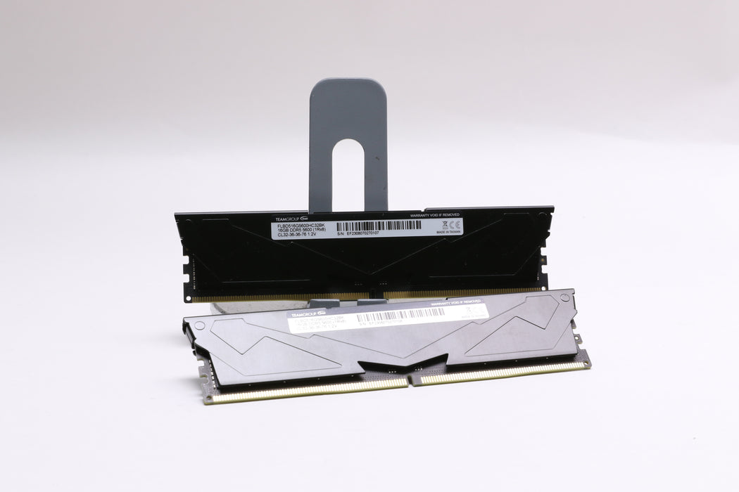TeamGroup T-Force Vulcan 32GB (2x16GB) 5600MHz DDR5 Memory