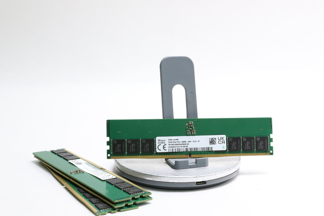 SK Hynix 128GB (4x32GB) DDR5 4800MHz UDIMM Memory (HMCG88AEBUA084NAA) — photo 2 of 2