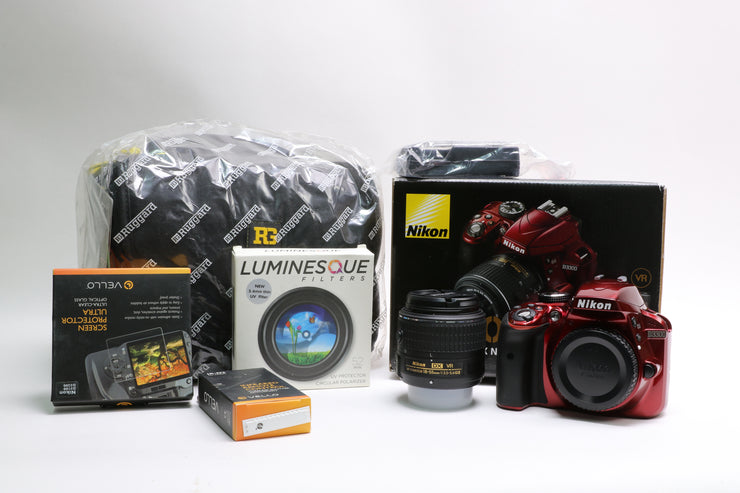 Nikon D3300 Camera w/ Nikon 18-55mm f/3.5-5.6G II DX VR Lens, Accessories!