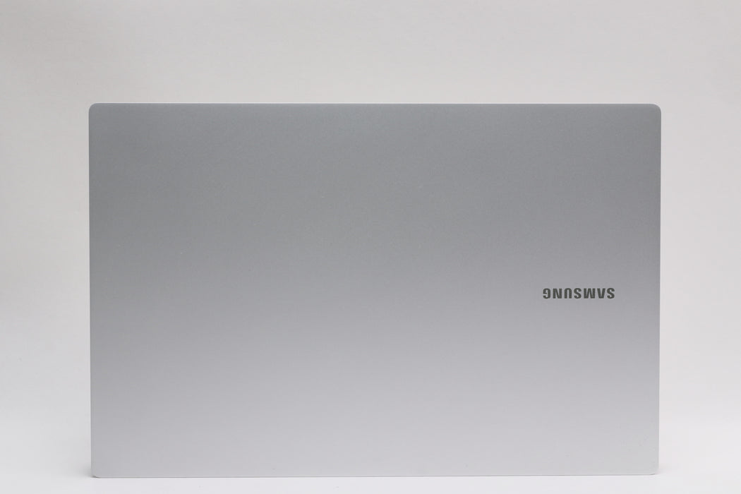 13.3" Samsung Galaxy Book2 Pro, i7-1260P, 8GB, 512GB SSD, 100% Battery — photo 4 of 13