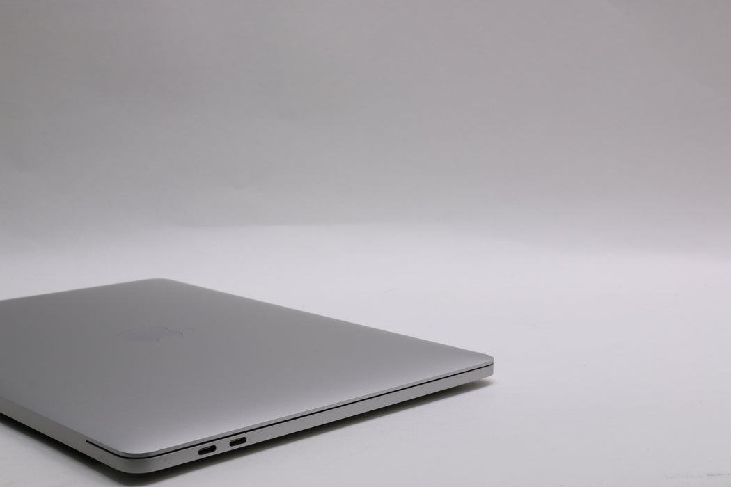 13" 2020, MacBook Pro, MYDA2LL/A, Apple M1, 8GB, 256GB SSD, 8C — photo 9 of 13