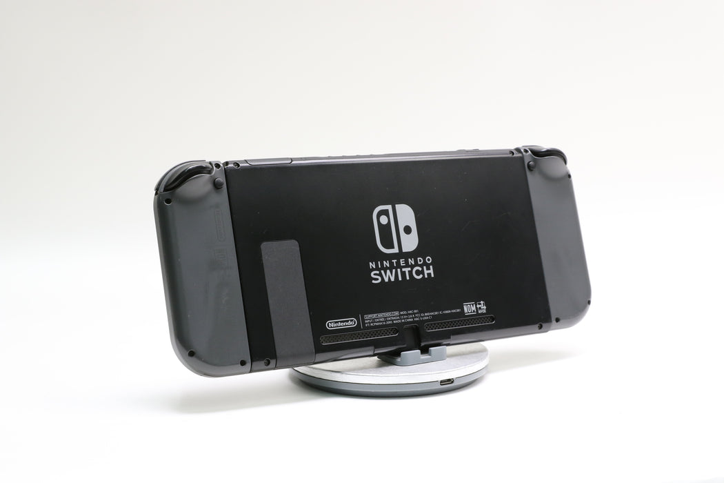 Nintendo Switch, HAC-001, 32GB w/ Gray Joy-Cons