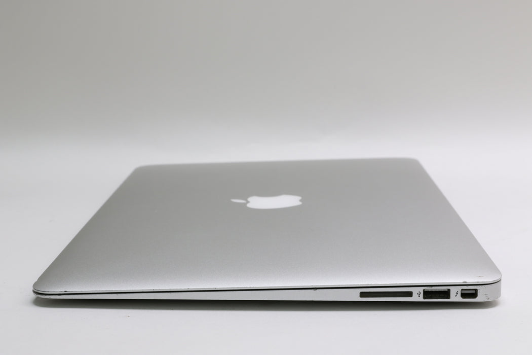 New Battery! 13" Early 2015, Macbook Air, MJVG2LL/A, i5, 4GB, 256GB SSD