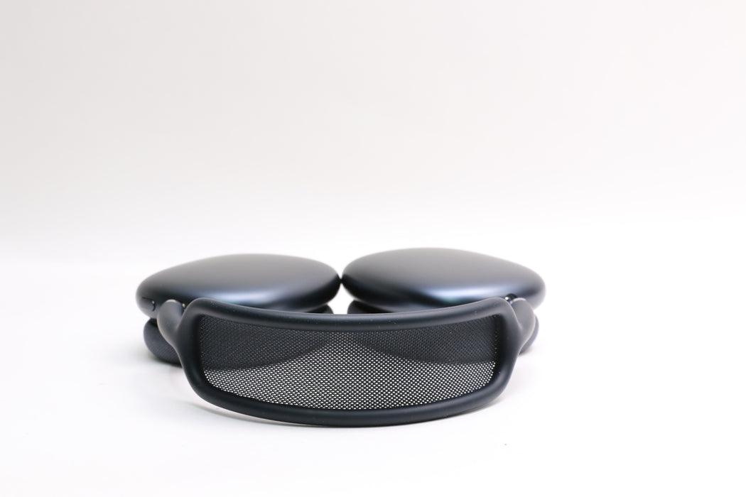 Apple AirPods Max (USB-C) Midnight, MWW43AM/A w/ Smart Case and Box!