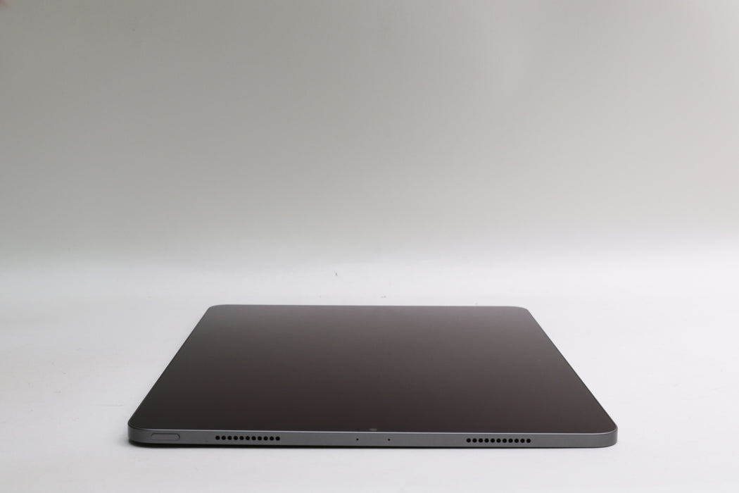 iPad Pro 12.9" M1, 5th Gen, 512GB, Wi-Fi Only, Space Gray, MHNK3LL/A w/ Magic Keyboard, 2nd Gen Apple Pencil
