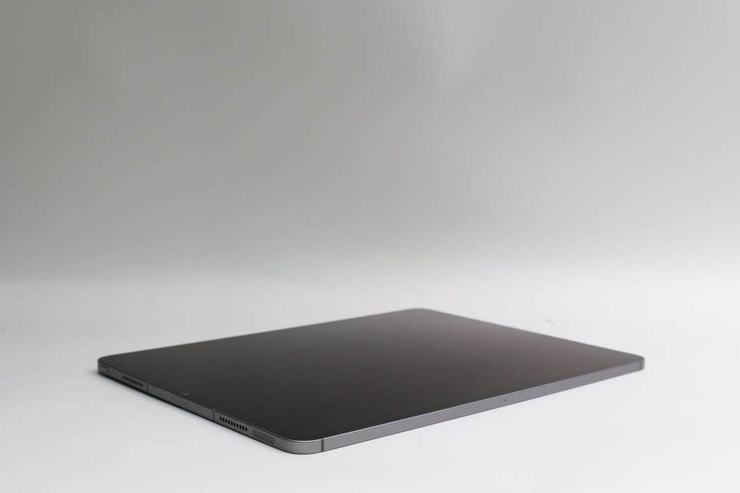 iPad Pro 6th Gen, 256GB, Unlocked, Space Gray, MP603LL/A 12.9”, Apple Pencil!
