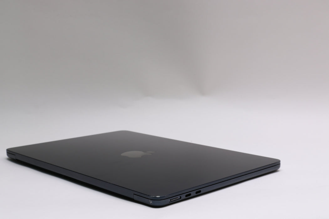 13" 2024, MacBook Air, BTO, Apple M3, 24GB, 2TB SSD, 10C — photo 9 of 13