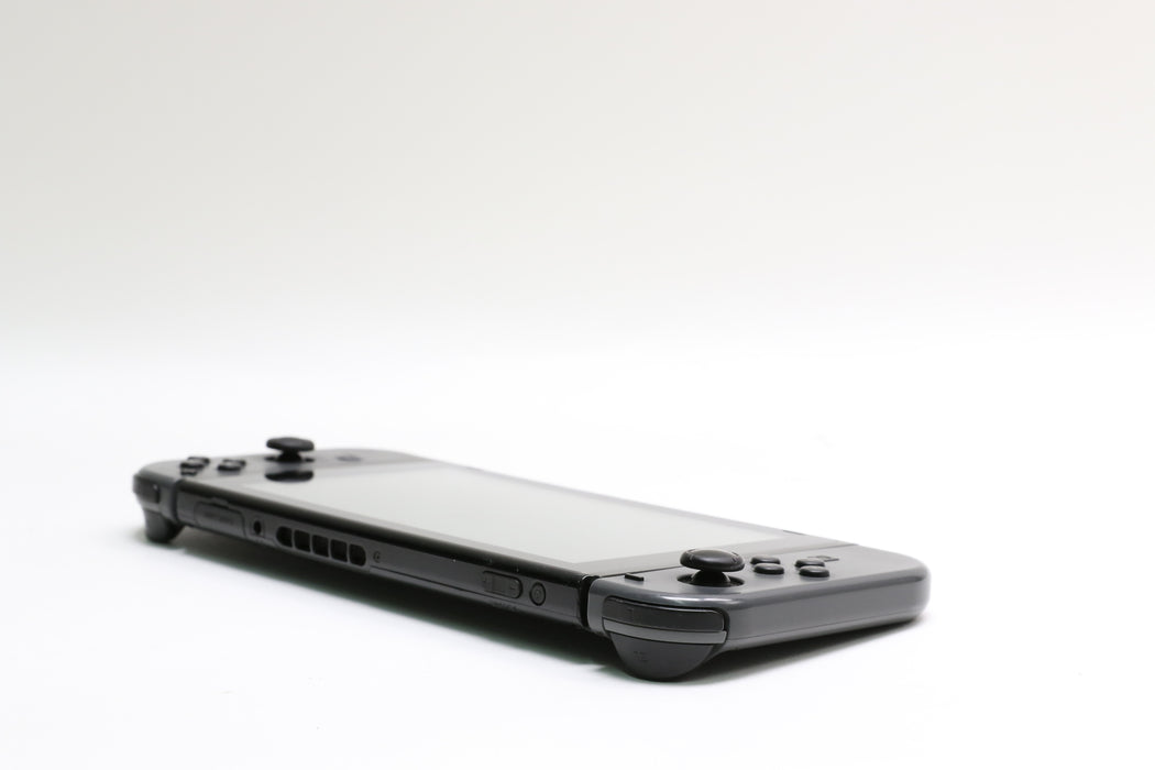 Nintendo Switch, HAC-001, 32GB w/ Gray Joy-Cons