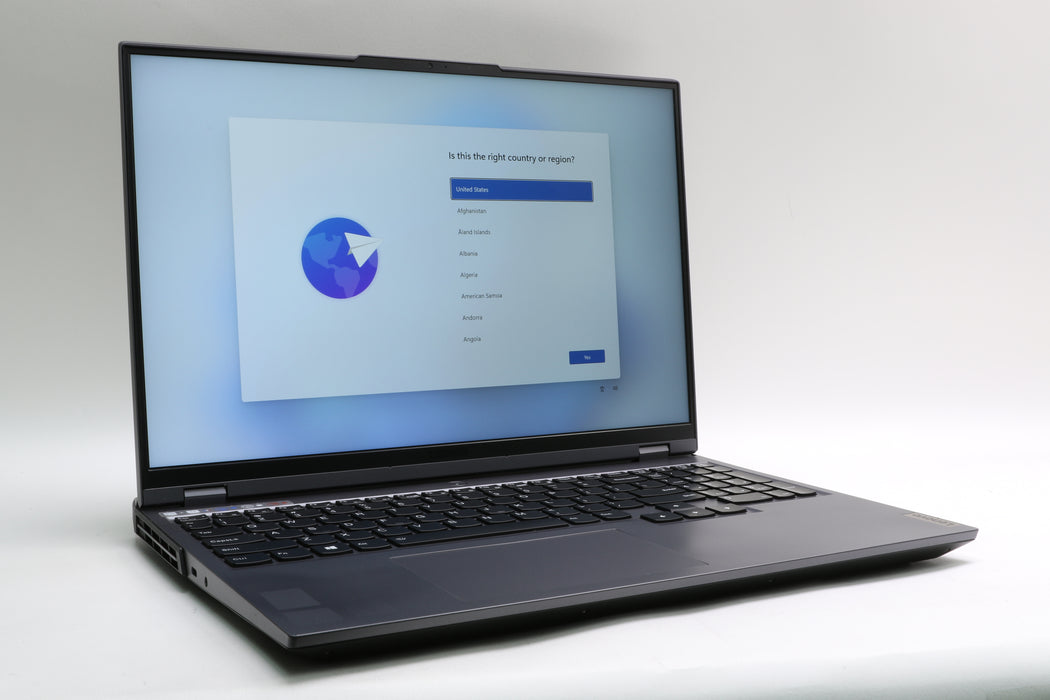 16" Lenovo Legion 5 Pro 16ith6h, i7-11800H, 32GB, 2TB SSD & 2TB SSD, RTX 3060