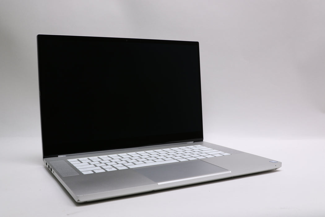 16" Razer Blade 15 Studio Edition - Late 2019, i7-9750H, 32GB, 1TB SSD — photo 2 of 13