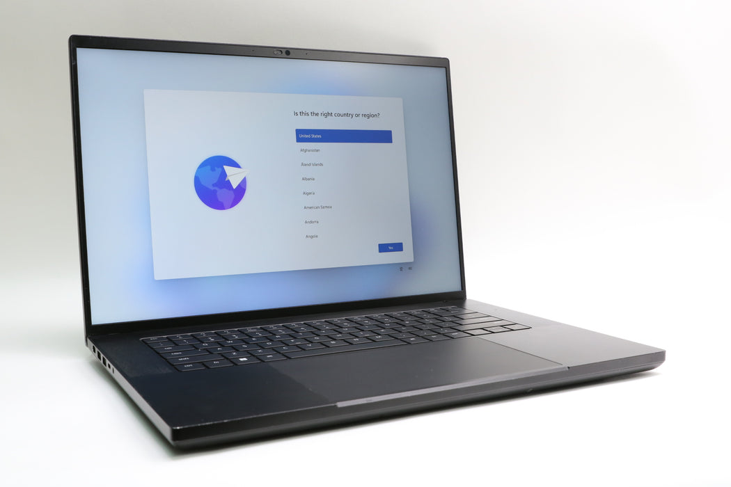 16" QHD+ Razer Blade 16 Rz09-0483, i9-13950HX, 16GB, 1TB SSD, RTX 4060