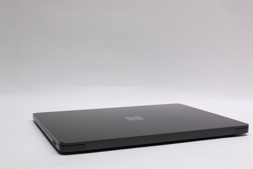 13" Microsoft Surface, 7th, Snapdragon X 12-core X1E80100, 16GB, 1TB SSD — photo 7 of 13
