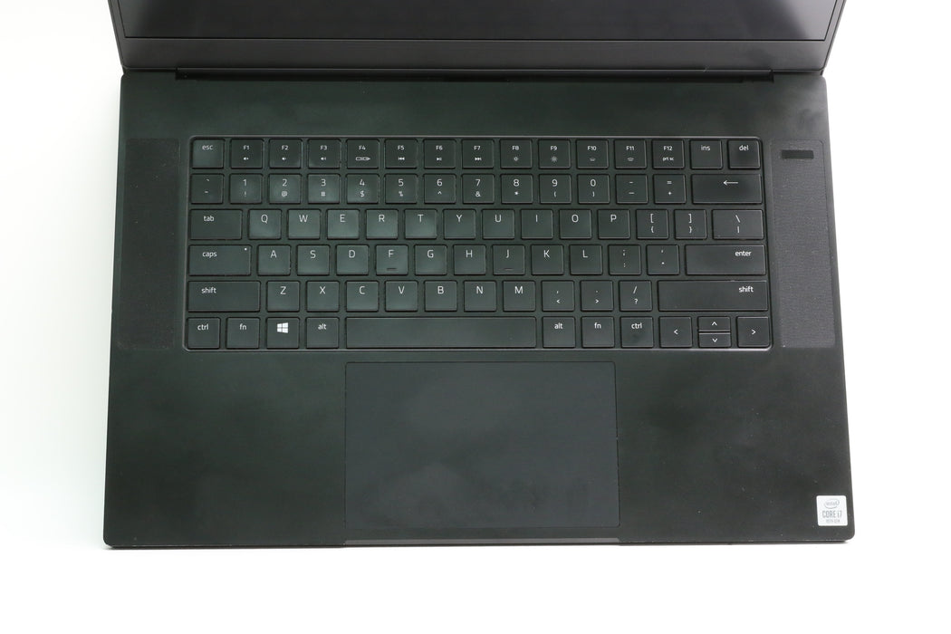 15" Razer Blade 15 (Early 2021), i7-10875H 2.30GHz, 40GB, 1TB SSD, RTX 3070
