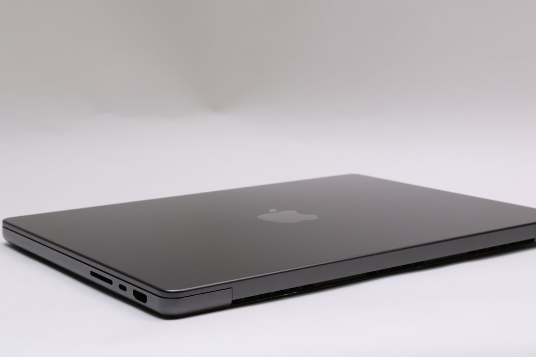 14" 2025, MacBook Pro, MDE04LL/A, Apple M5, 16GB, 512GB SSD, 10C — photo 8 of 14
