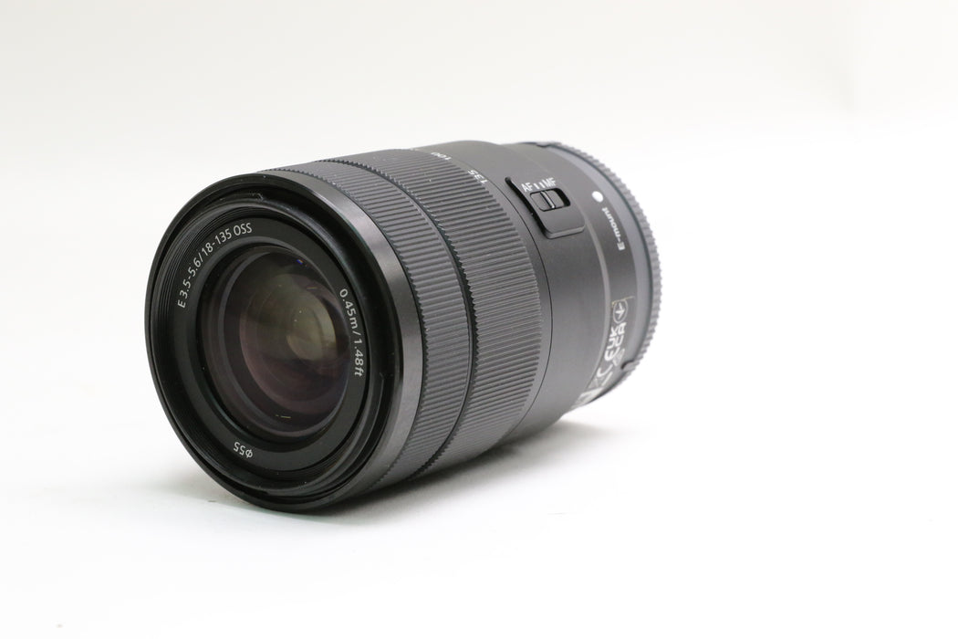 Sony E 18-135mm f/3.5-5.6 OSS Lens