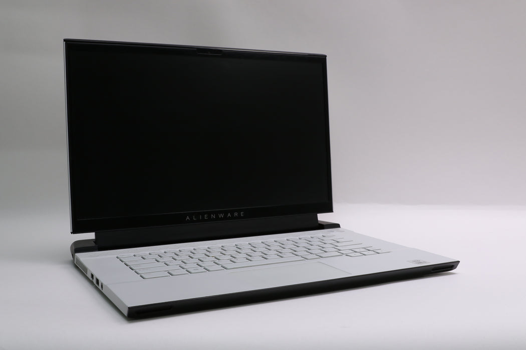 15" Alienware m15 R3 P87F, i7-10875H, 32GB, 512GB SSD, RTX 2070