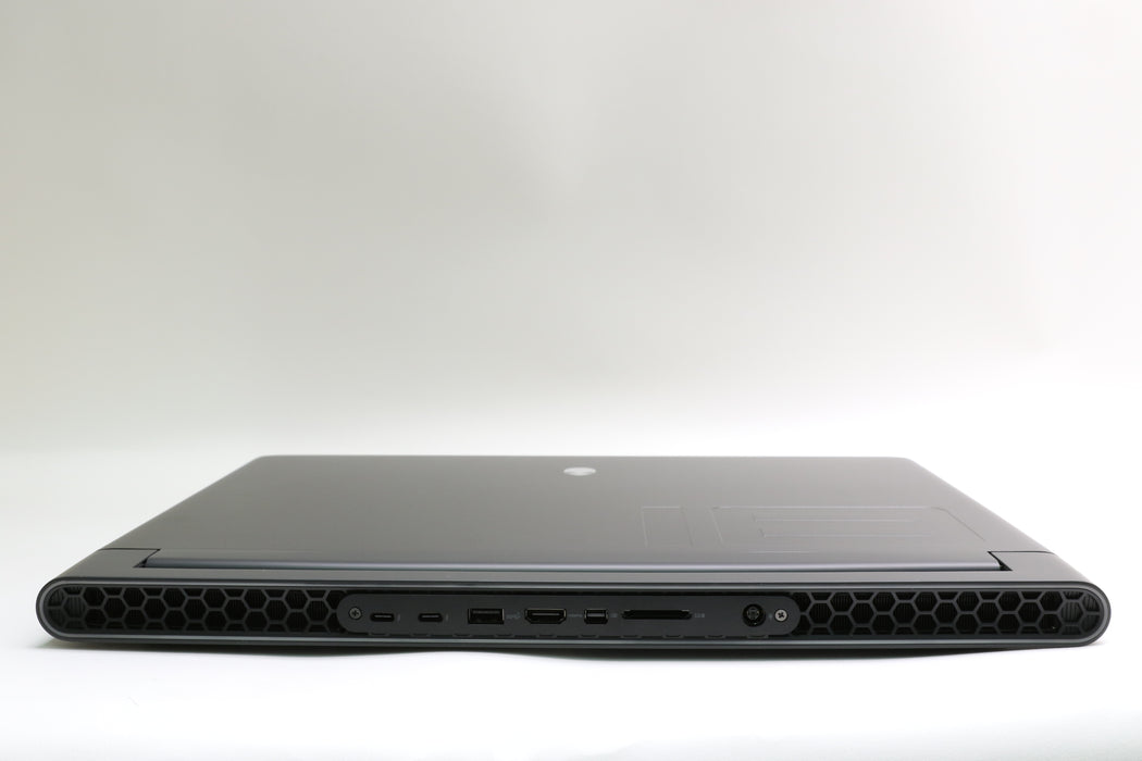 Mint! 18'' Alienware, M18 R2, i9-14900HX, 32GB, 1TB SSD, RTX 4070