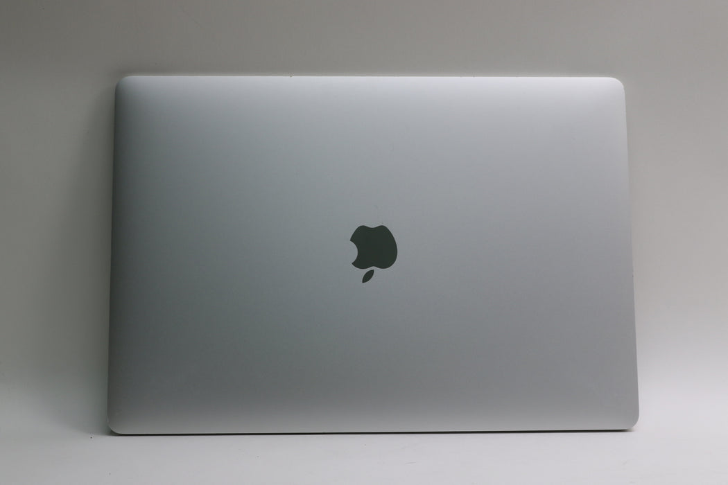 15" 2.8K 2017, MacBook Pro, BTO, i7-7920HQ, 16GB, 256GB SSD, Radeon Pro 560