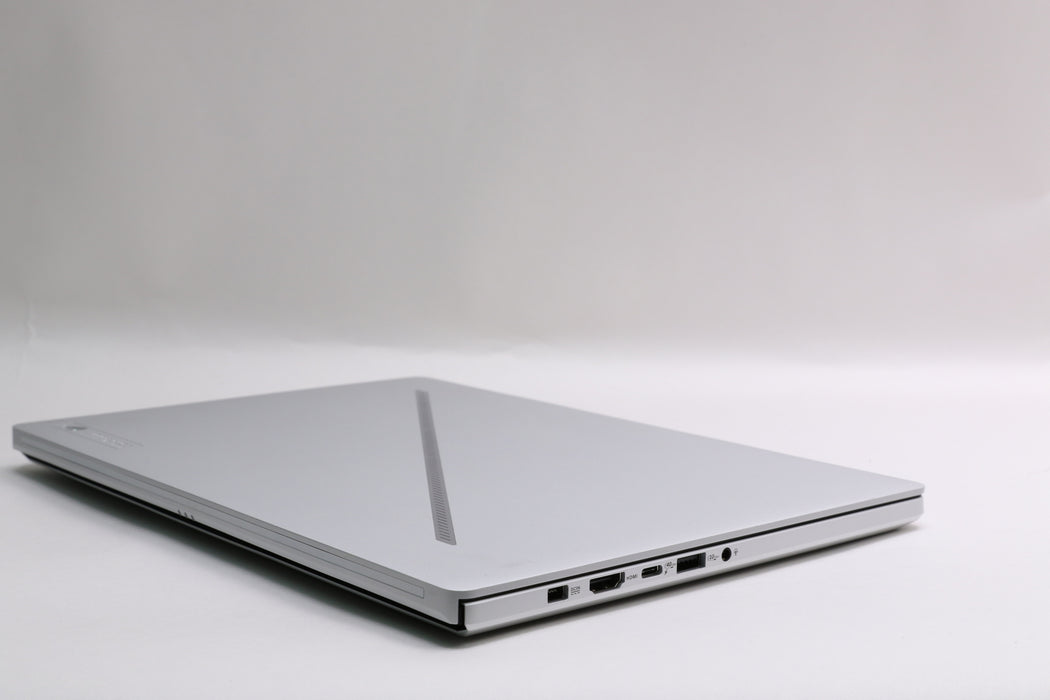 14" Asus Rog Zephyrus G14, AMD Ryzen 9 270, 16GB, 1TB SSD, RTX 5060