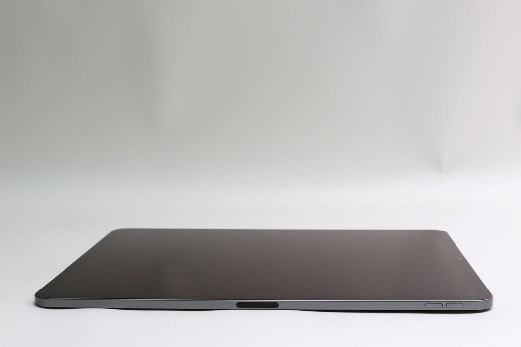 iPad Pro 4th Gen, 128GB, Wi-Fi, Space Gray, MY2H2LL/A 12.9”