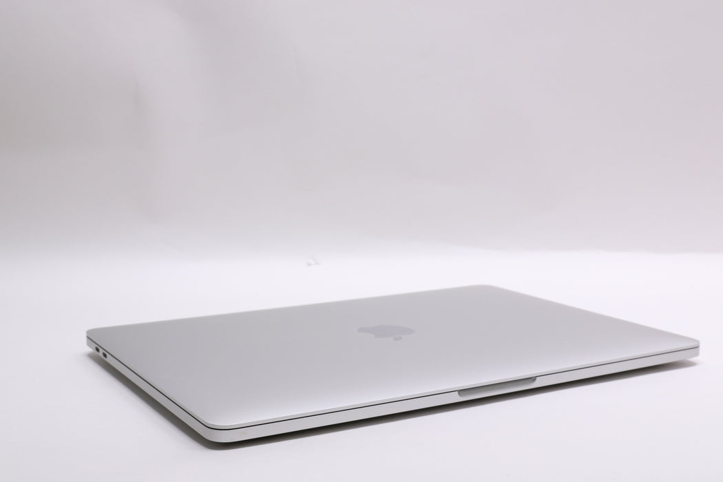 13" QHD+ 2022, MacBook Pro, MNEP3LL/A, Apple M2, 8GB, 256GB SSD,10C