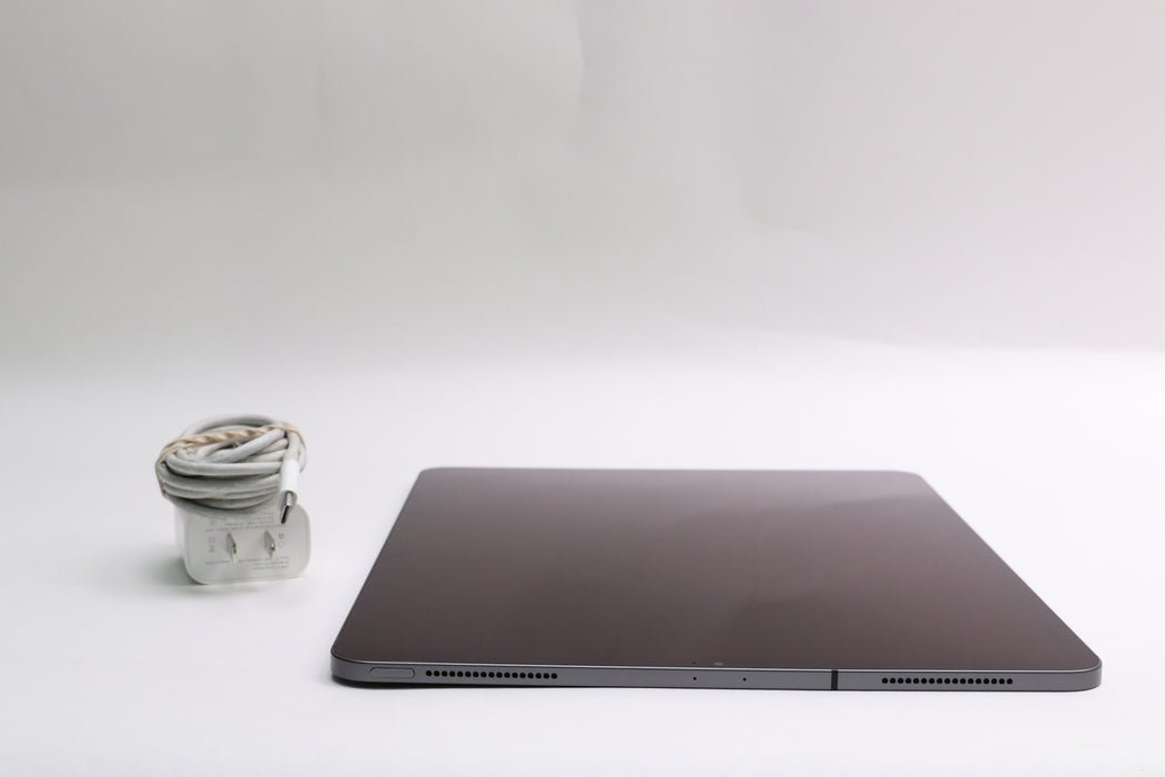 12.9" iPad Pro 3rd Gen, 64GB, Unlocked, Space Gray, MTHN2LL/A