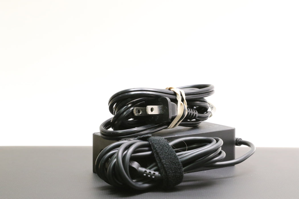 14" WQXGA OLED Lenovo Thinkpad X1 Carbon Gen 11, i7-1370P, 32GB, 512GB SSD