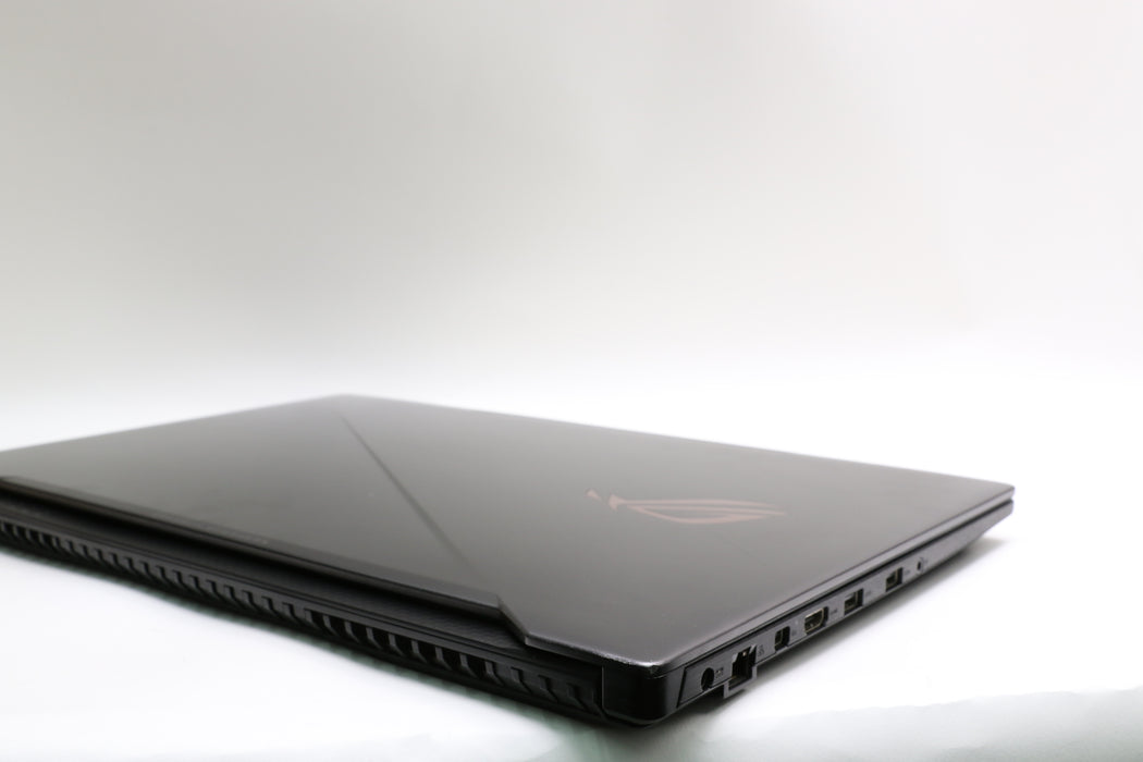 100%BATT 17.3" Asus Strix 17, i7-8750H, 16GB, 1TB HDD & 128GB SSD, GTX 1050 Ti
