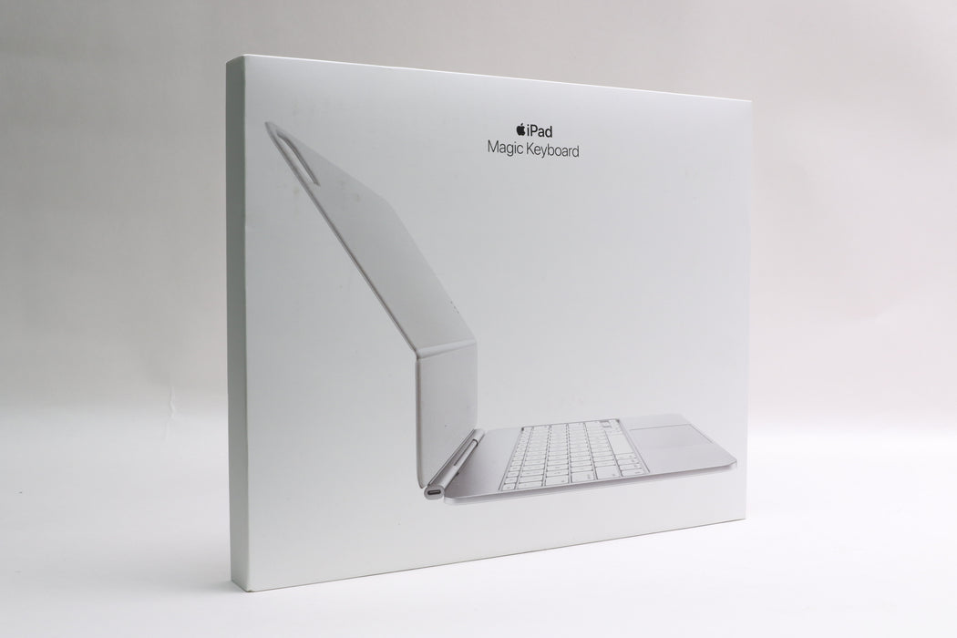 Brand New! Apple Magic Keyboard for iPad Pro 13" (M5) - White, MWR43LL/A