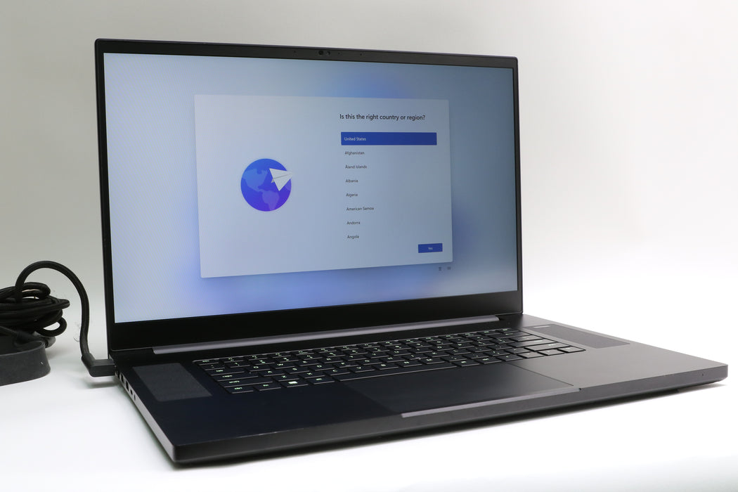 17.3" Razer Blade Pro 17, i7-9750H 2.60GHz, 16GB, 512GB SSD, RTX 2070, 2019
