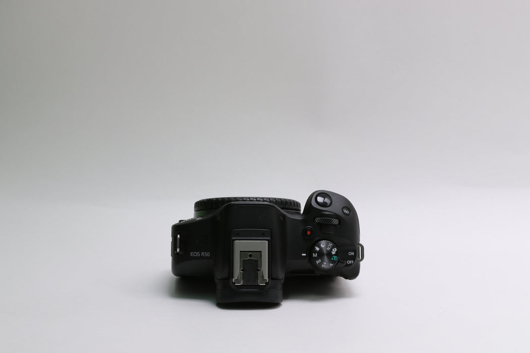 Canon EOS R50 Mirrorless Camera w/ Very Low Shutter Count of <1,000! — photo 7 of 8