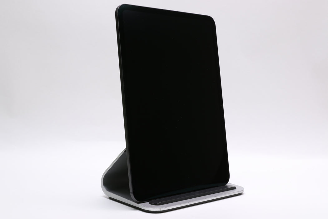 11" Apple iPad Pro M5, 256GB, Unlocked, Space Black, ME2N4LL/A — photo 2 of 8