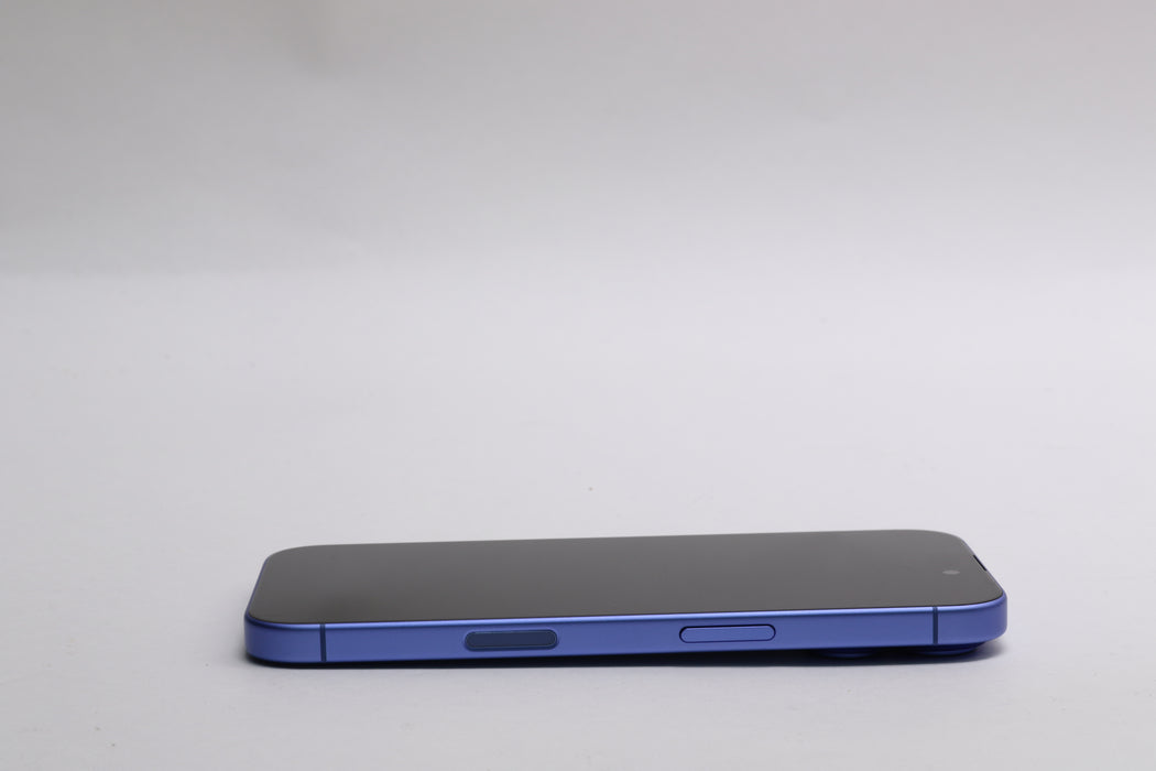 Apple iPhone 16, 512GB, Unlocked, Ultramarine, NYD63LL/A — photo 11 of 13