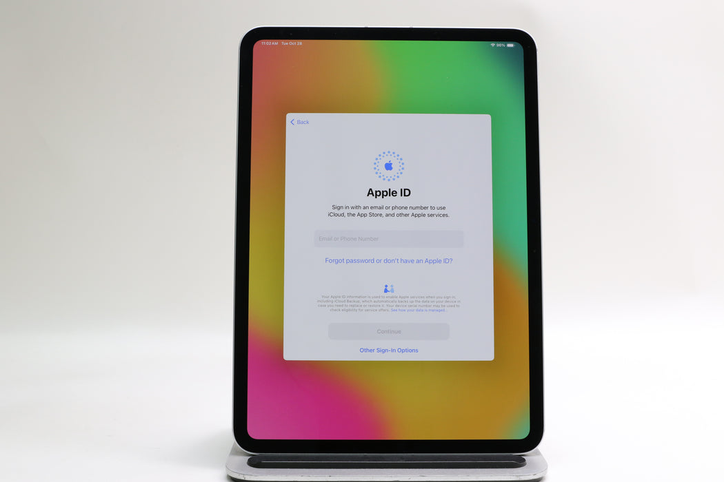 iPad Pro 11" M4, 256GB, Unlocked, Silver, MVW23LL/A w/ Magic Keyboard and AC+!