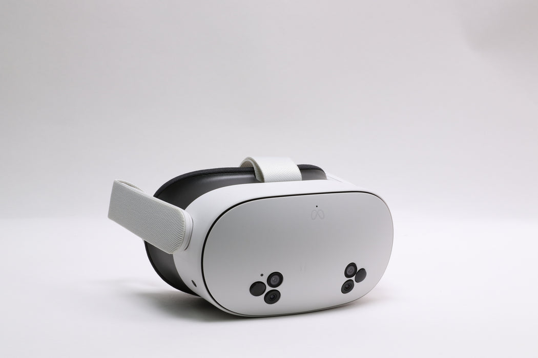 Meta Quest 3S 128GB VR Headset w/ Controllers