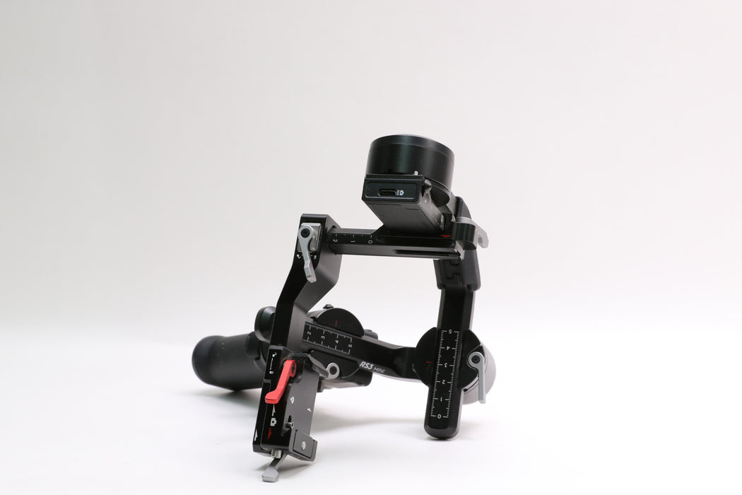 DJI RS 3 Mini Gimbal w/ Mini Tripod, NO Mounting Plate!