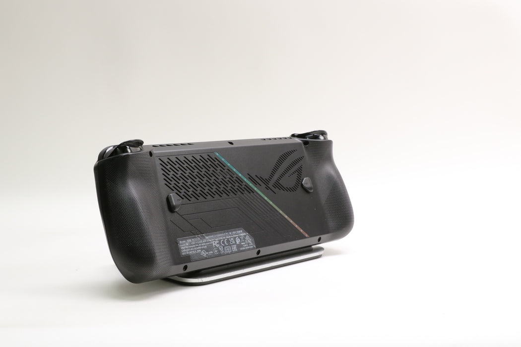 7" Asus ROG Ally X RC72LA, AMD Ryzen Z1 Extreme, 24GB, 2TB SSD, Touchscreen