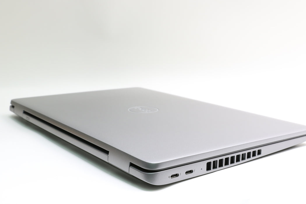 EXCELLENT! 15.6" Dell, Latitude 5550, Ultra 5 135U, 16GB, 512GB SSD