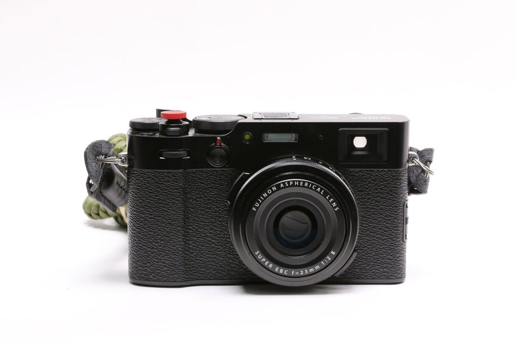 Fujifilm X100V 26.1MP Compact Camera w/ 23mmf/2 Lens